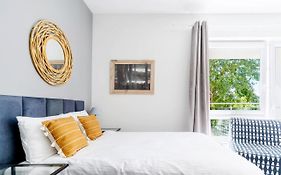 Apartament UKIEL PARK 30 przy Plaży Miejskiej - klimatyzacja,free parking,FV
